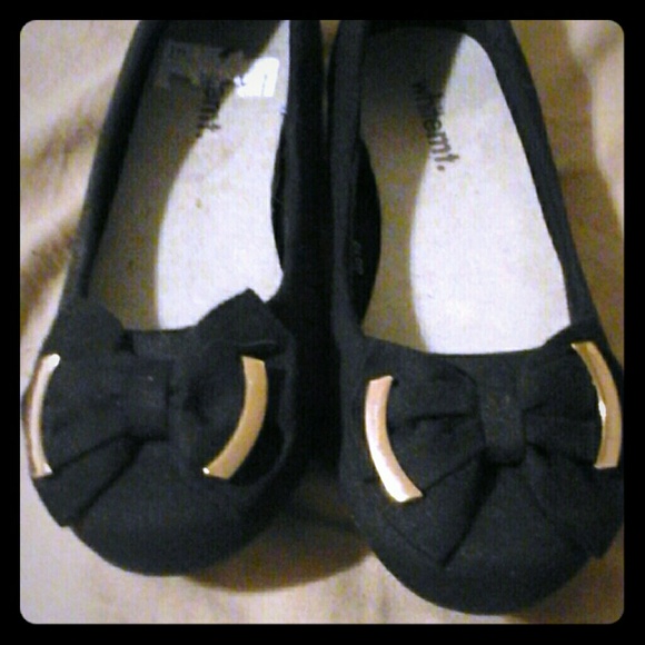 New black flats