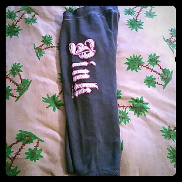 PINK Victoria's Secret Rare Crop Sweatpants💜