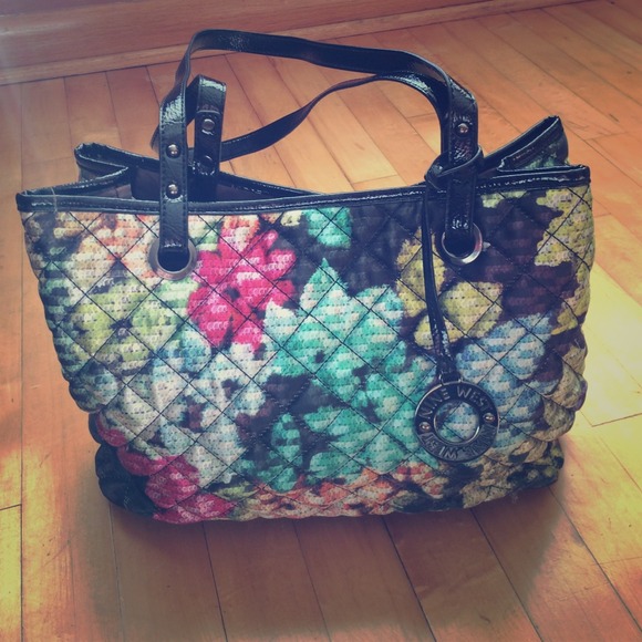⛔️Sold⛔️Nine West handbag