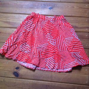 Cute orange and beige mini skirt!💫