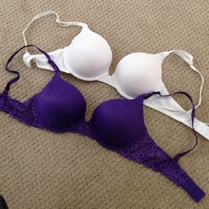 2 self expressions by maidenform push up bras.
