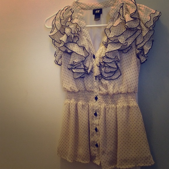H&M cream and black polka dot top