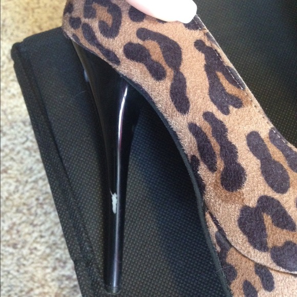 Leopard platform pumps - Picture 2 of 4