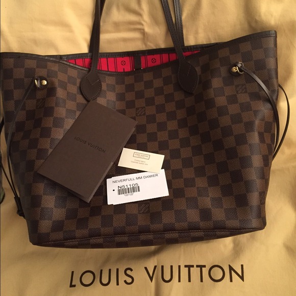 Louis Vuitton Handbags - Louis Vuitton Neverfull MM