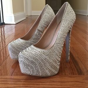 Steve Madden Pumps