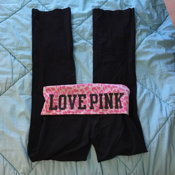 Size Small boot cut yoga pants PINK!