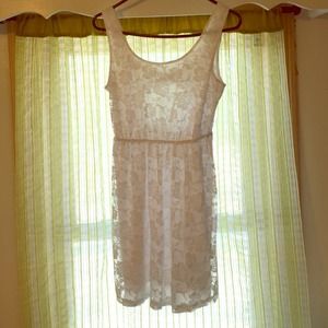 Size medium white floral dress from delias!