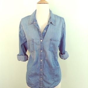 Classic Chambray Shirt 💙