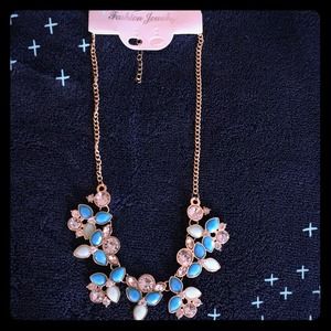Beautiful fashion necklace
