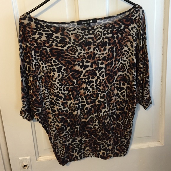 Forever 21 leopard print size medium shirt! - Picture 1 of 4