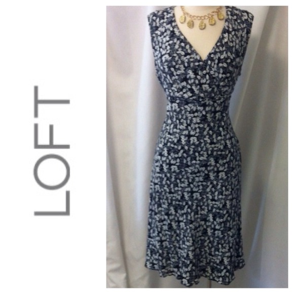 Ann Taylor Dresses & Skirts - Ann Taylor LOFT PETITES 14 P black & white leaf