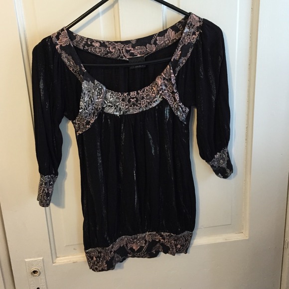 Day trip black size small top! - Picture 1 of 4