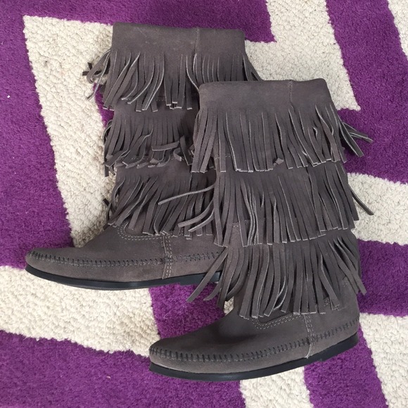 3 layer Minnetonka Fringe Boots in grey