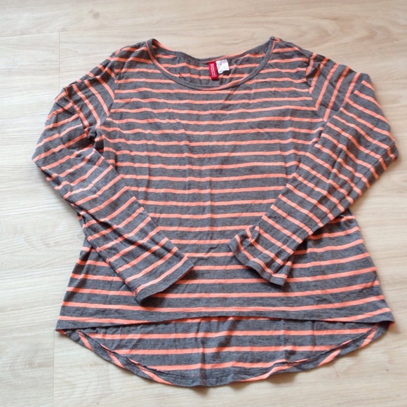 Hi Lo long sleeved shirt