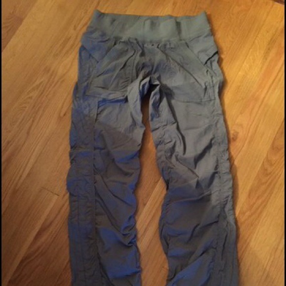 Lululemon size 8 pants