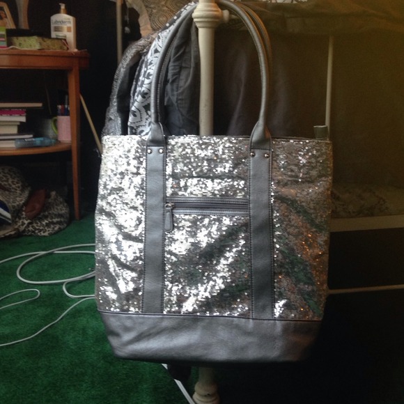 Apt 9 sparkly tote bag. Used three times