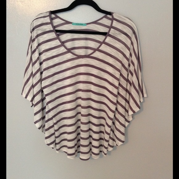PLEIONE flowy top