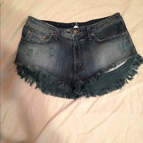 SOLD!! LF shorts