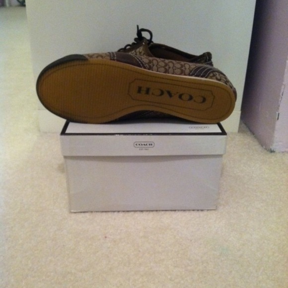 Coach Tennis Shoes - Picture 4 of 4