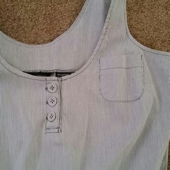 One piece Romper - Picture 2 of 2