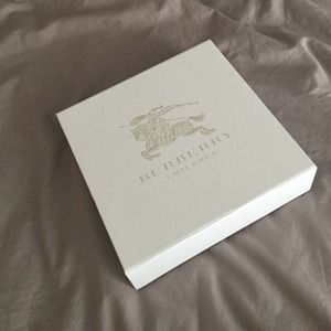 Burberry children gift box