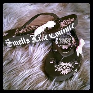 Juicy Couture Brown size 9 flip flops