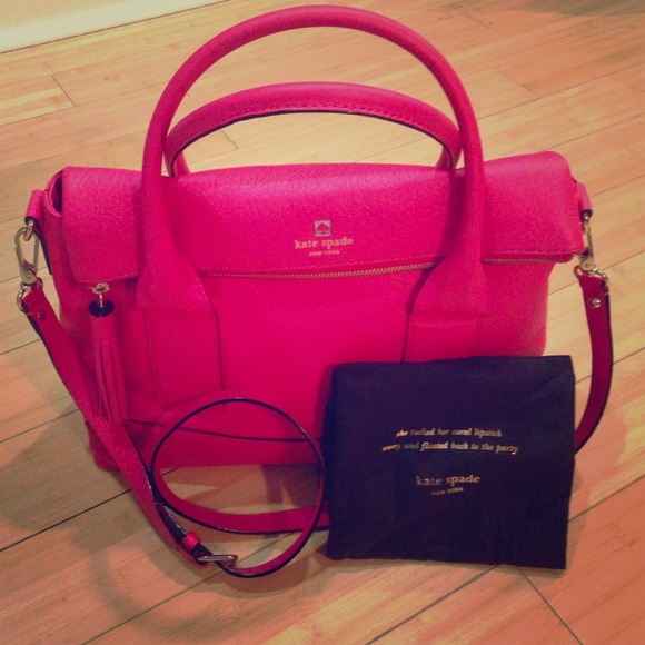 New with tag💯Authentic Kate Spade Pink with strap