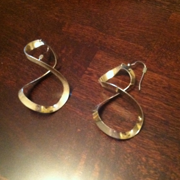 Gold earrings