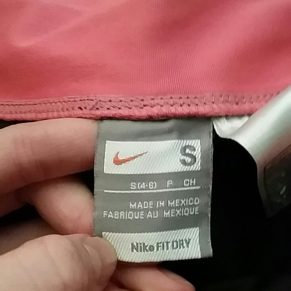 NIKE dry fit capris - Picture 3 of 3