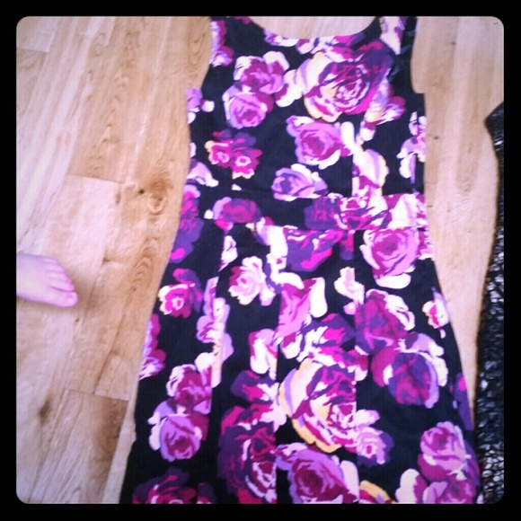 Dress - Picture 1 of 1