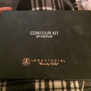 Anastasia contour kit