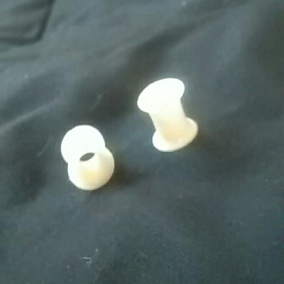 Plugs
