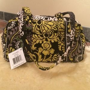 Vera Bradley 100 bag in Baroque. NWT