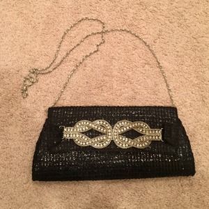Arden B Black Clutch