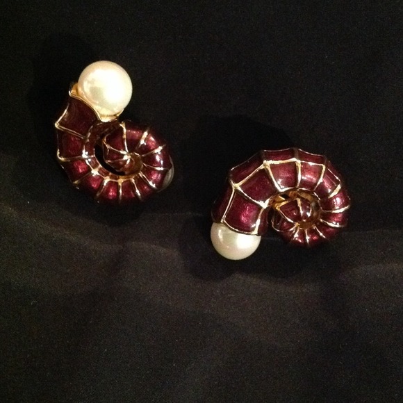Judith Leiber earrings