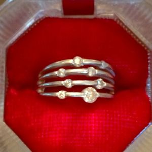 FREIDMANS'S   14k multiple diamond ring .