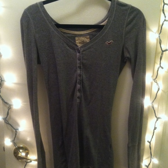 Hollister shirt