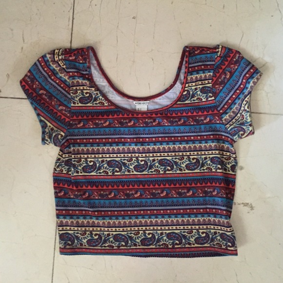 Crop top