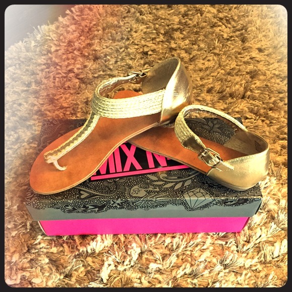 Flat Gold Sandals