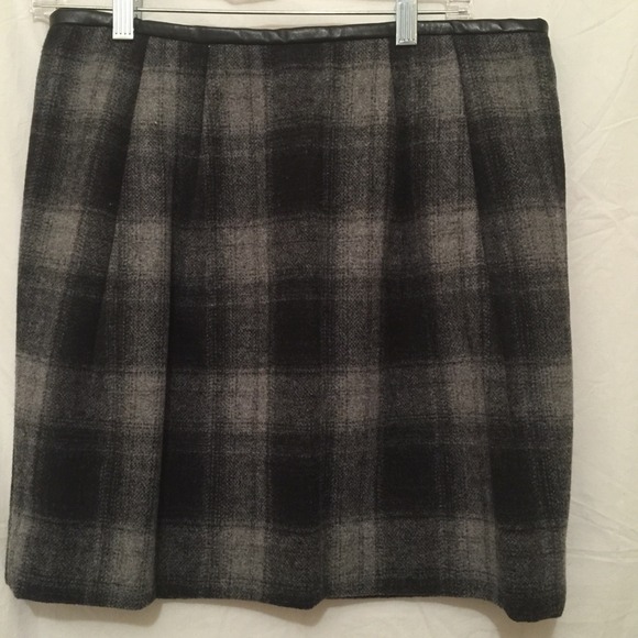 GAP Skirt - Picture 1 of 2