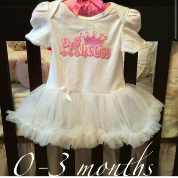 Baby tutu outfit ?? - Picture 1 of 1