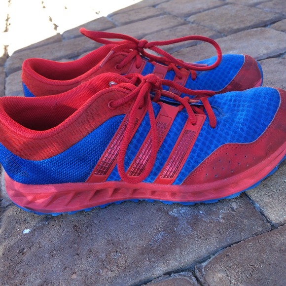 Running shoes. Adidas Red/Blue running shoes - Picture 3 of 3