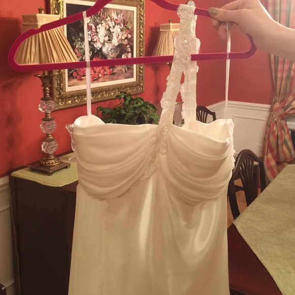 White evening gown/ prom dress - Picture 1 of 3