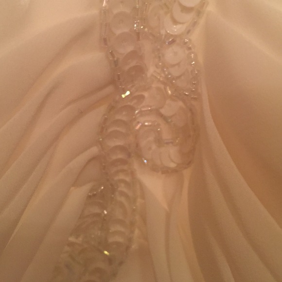 White evening gown/ prom dress - Picture 3 of 3