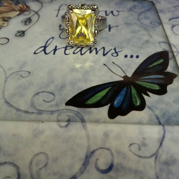 Sold In Bundle For GG Lemon Quartz Gemstone Ring - Picture 2 of 4