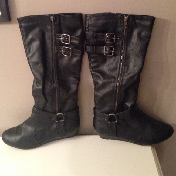 Bamboo Boots - Black mid calf boots.