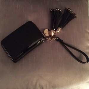 deux lux wristlet