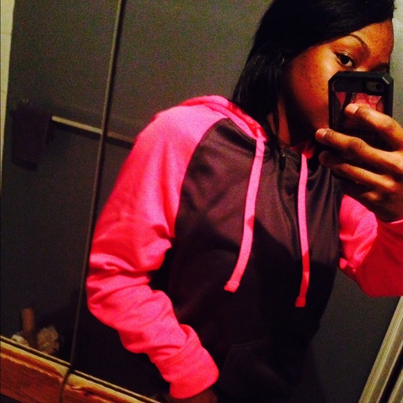 Pink And Grey WindBreaker 💨