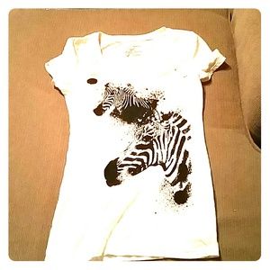 American Eagle T-shirt