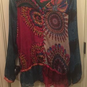 Women's blouse